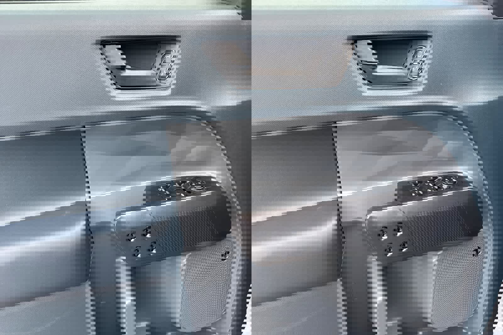 New 2026 Ford Maverick Lariat w/ Black Appearance Package image 19