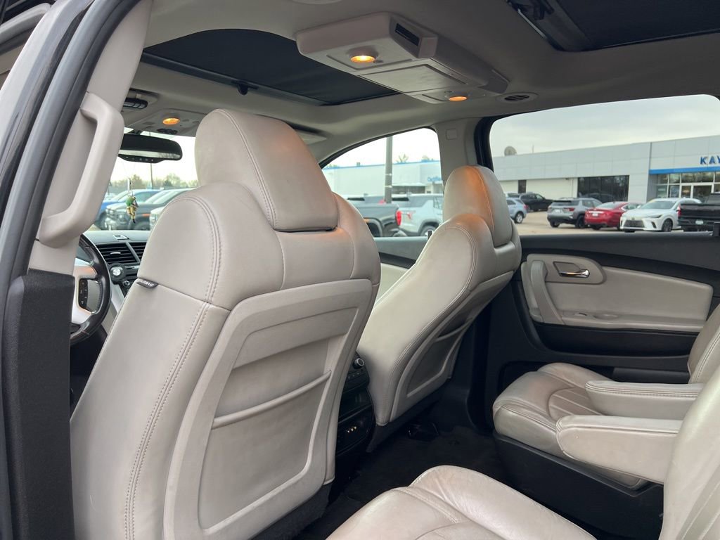 Used 2011 Chevrolet Traverse LTZ image 27