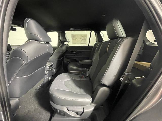 New 2026 Toyota Grand Highlander AWD Hybrid image 10