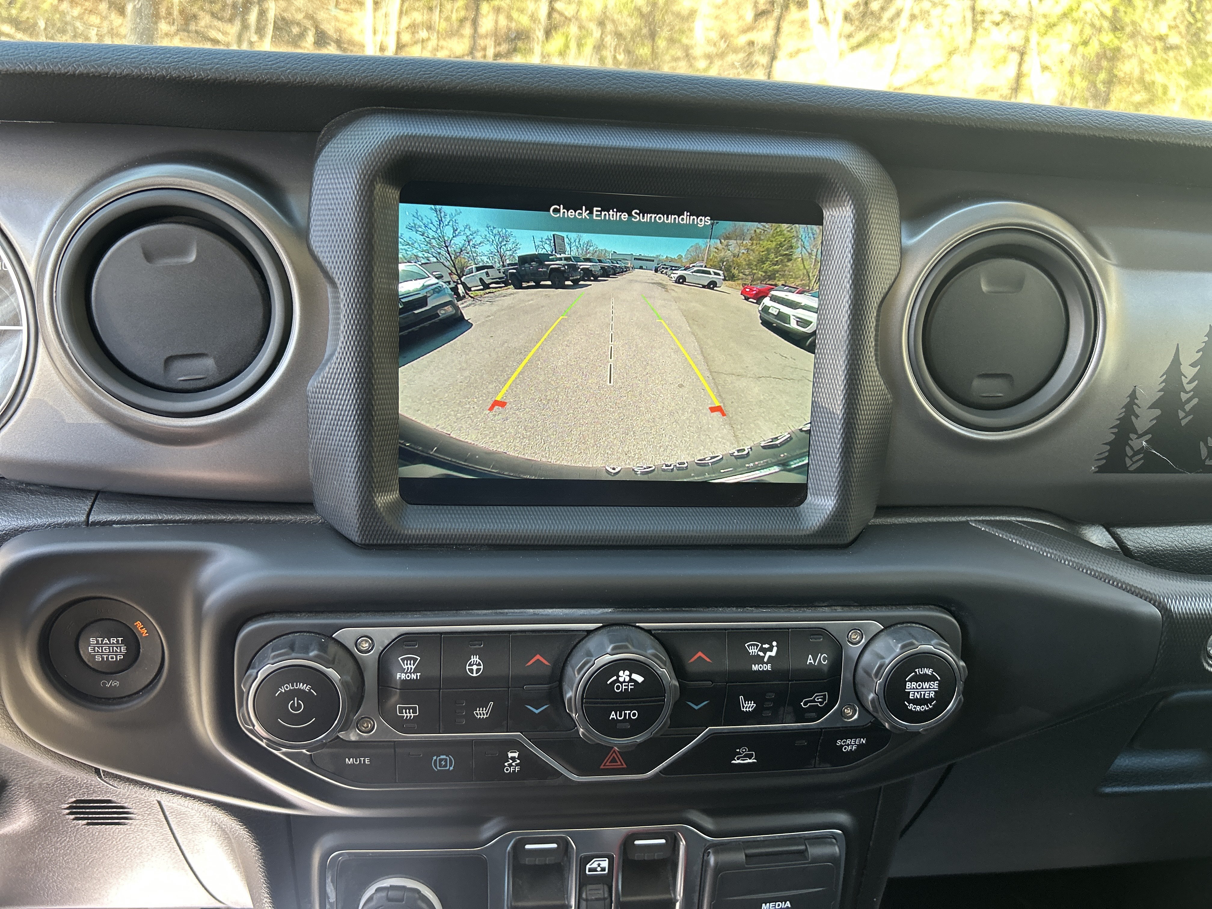 Used 2023 Jeep Wrangler Unlimited w/ Cold Weather Group AWD/4WD image 20