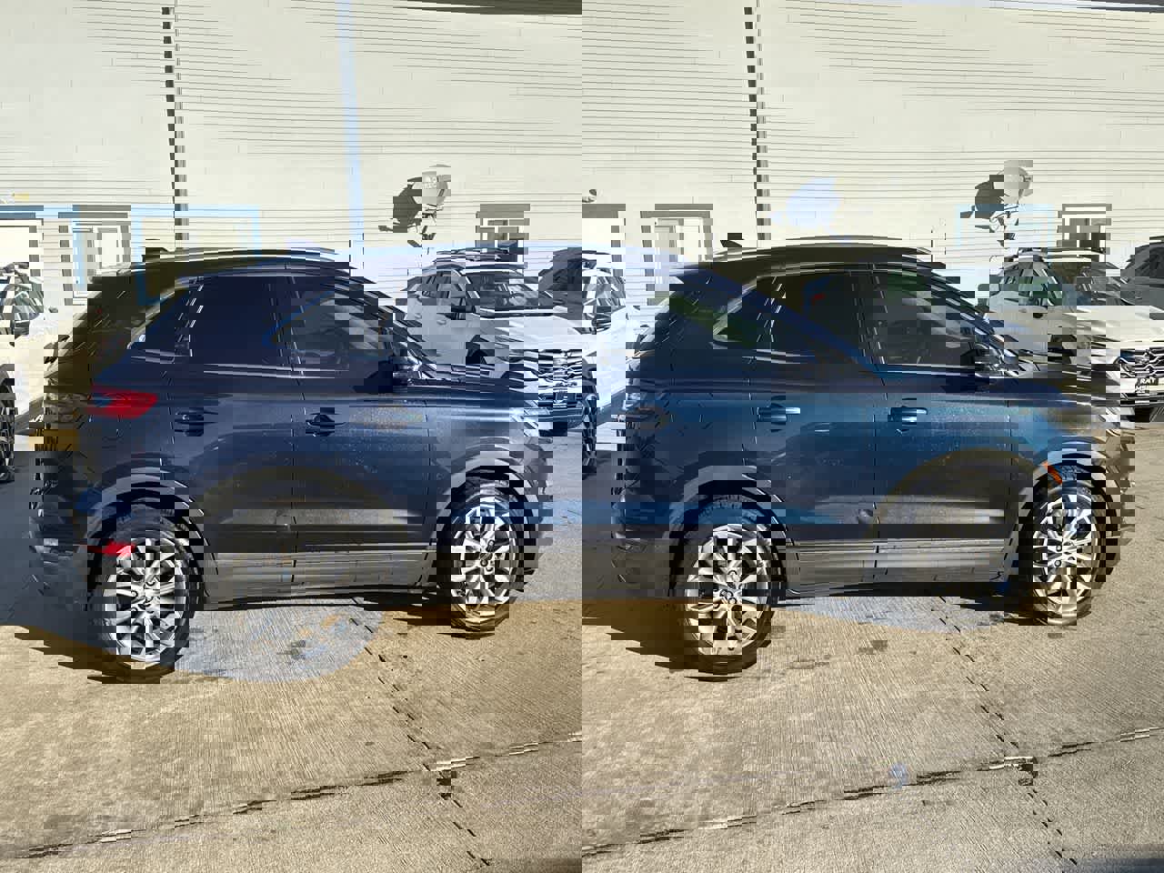 Used 2015 Lincoln MKC FWD w/ Equipment Group 101A Select image 7