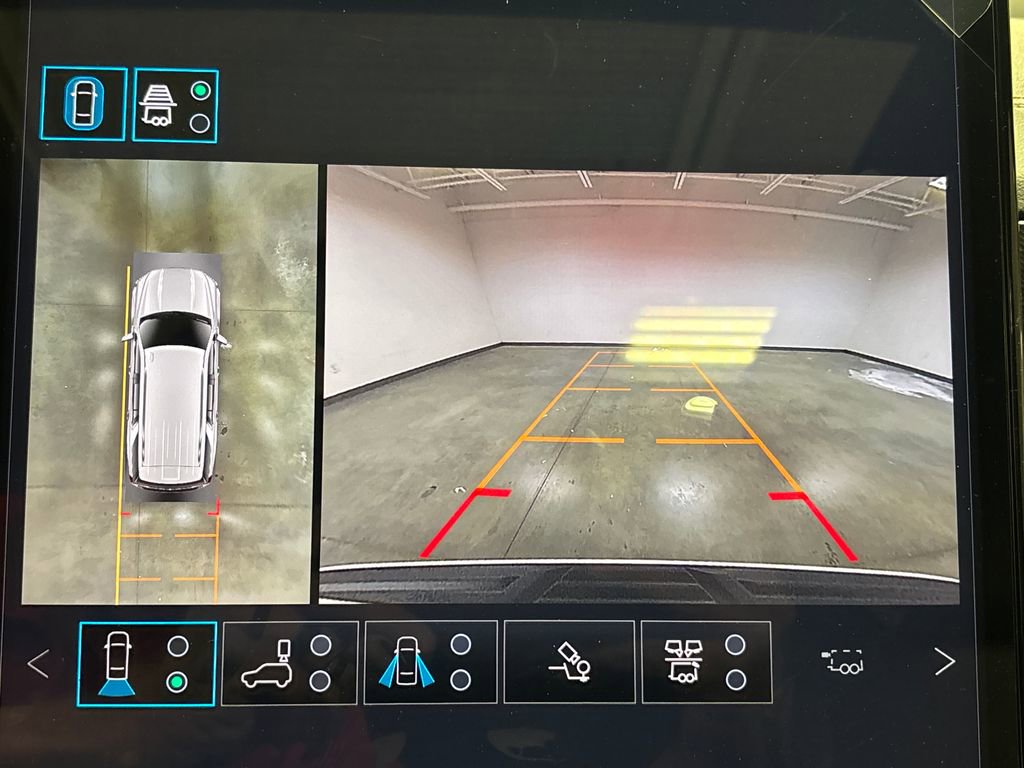 New 2026 GMC Yukon AT4 image 43