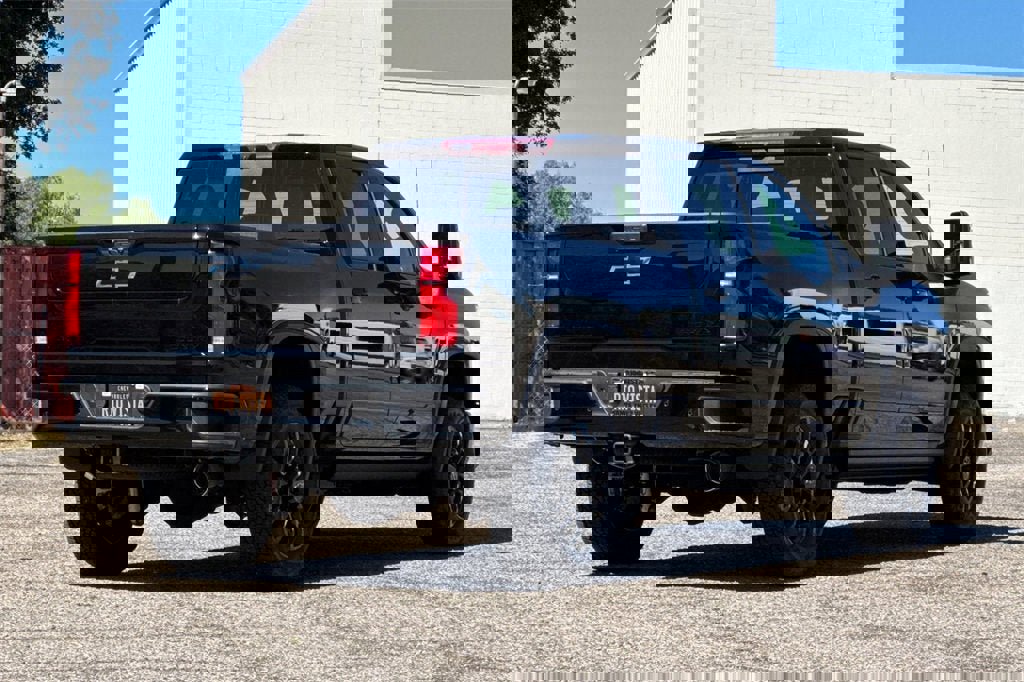 New 2025 Chevrolet Silverado 3500 High Country w/ High Country Premium Package image 4