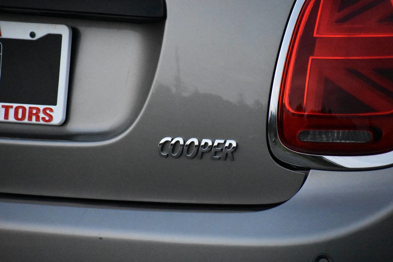 Used 2020 MINI Cooper 4-Door Hardtop image 14