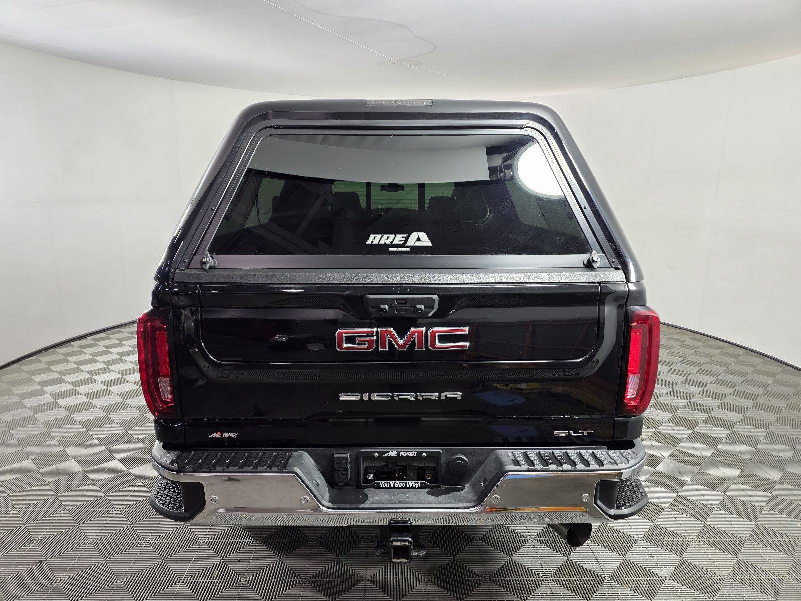 Used 2021 GMC Sierra 3500 SLT w/ SLT Preferred Package AWD/4WD image 4