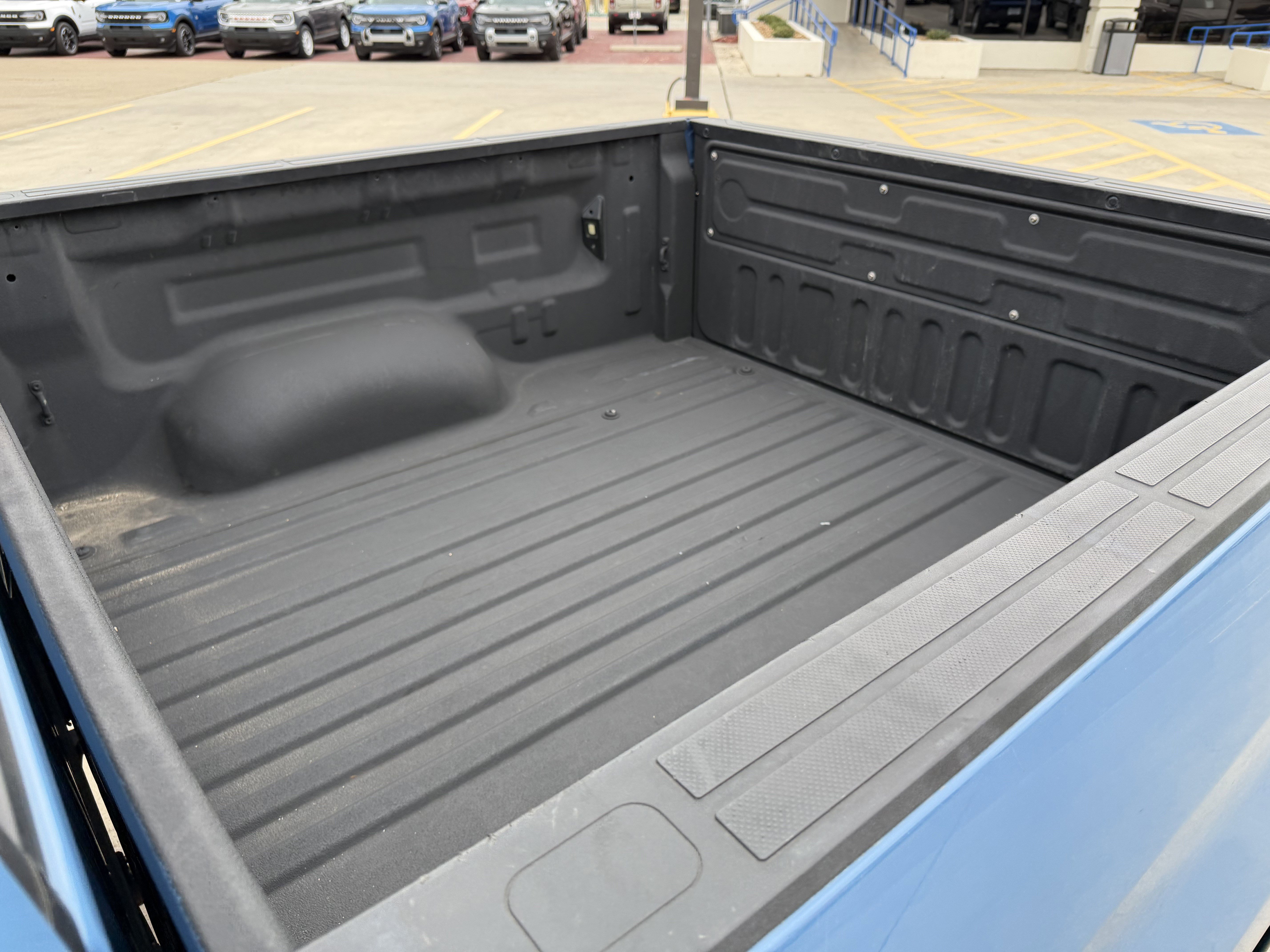 Used 2019 Toyota Tundra SR5 w/ TRD Sport Package AWD/4WD image 13