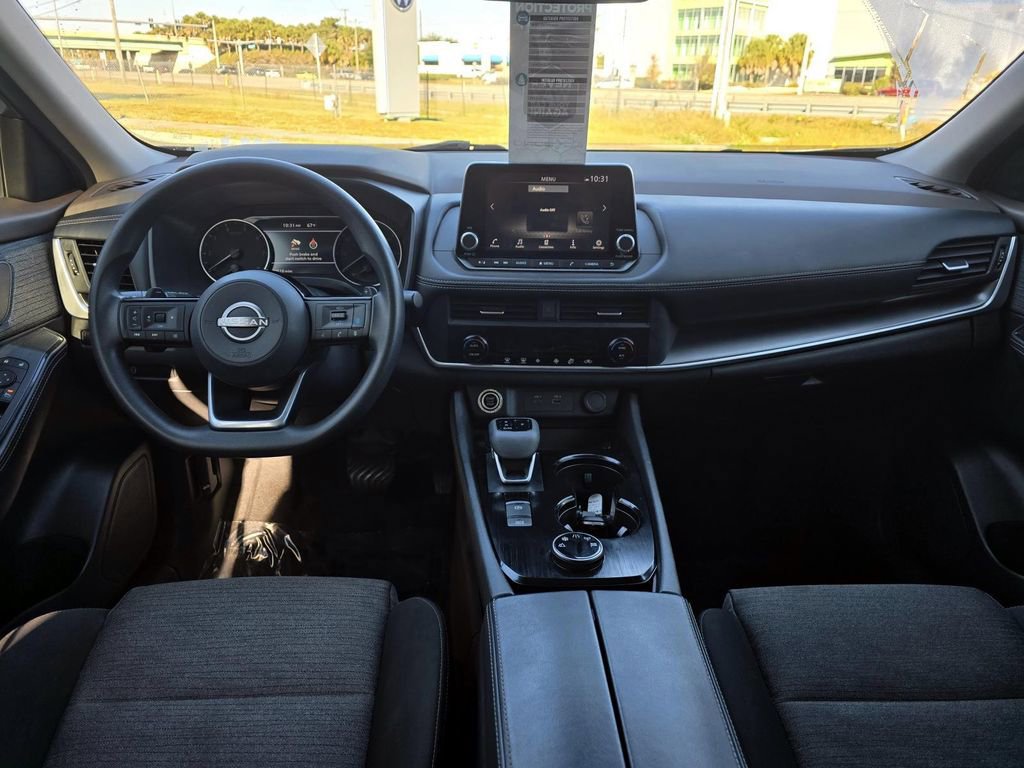 Used 2023 Nissan Rogue SV AWD/4WD image 13