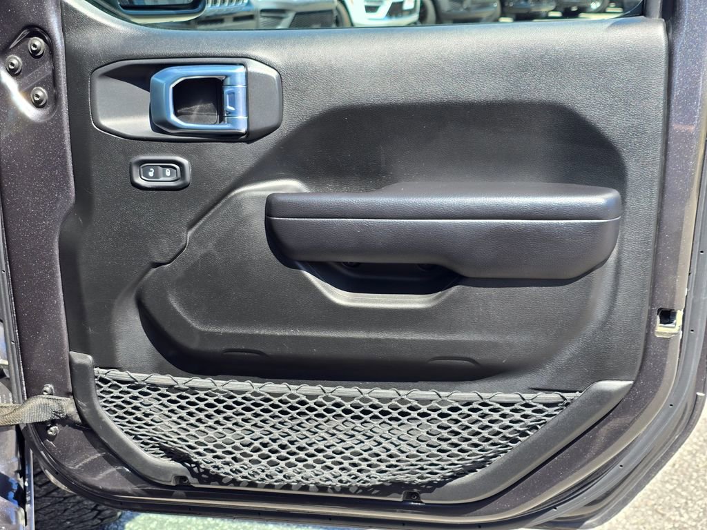 Used 2021 Jeep Gladiator Sport image 48