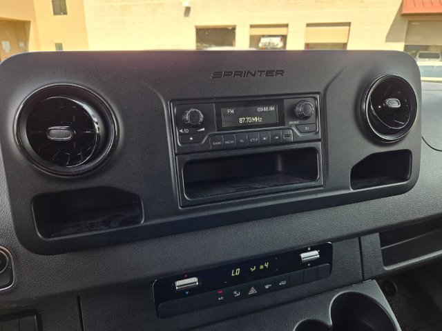Used 2025 Mercedes-Benz Sprinter 2500 image 28