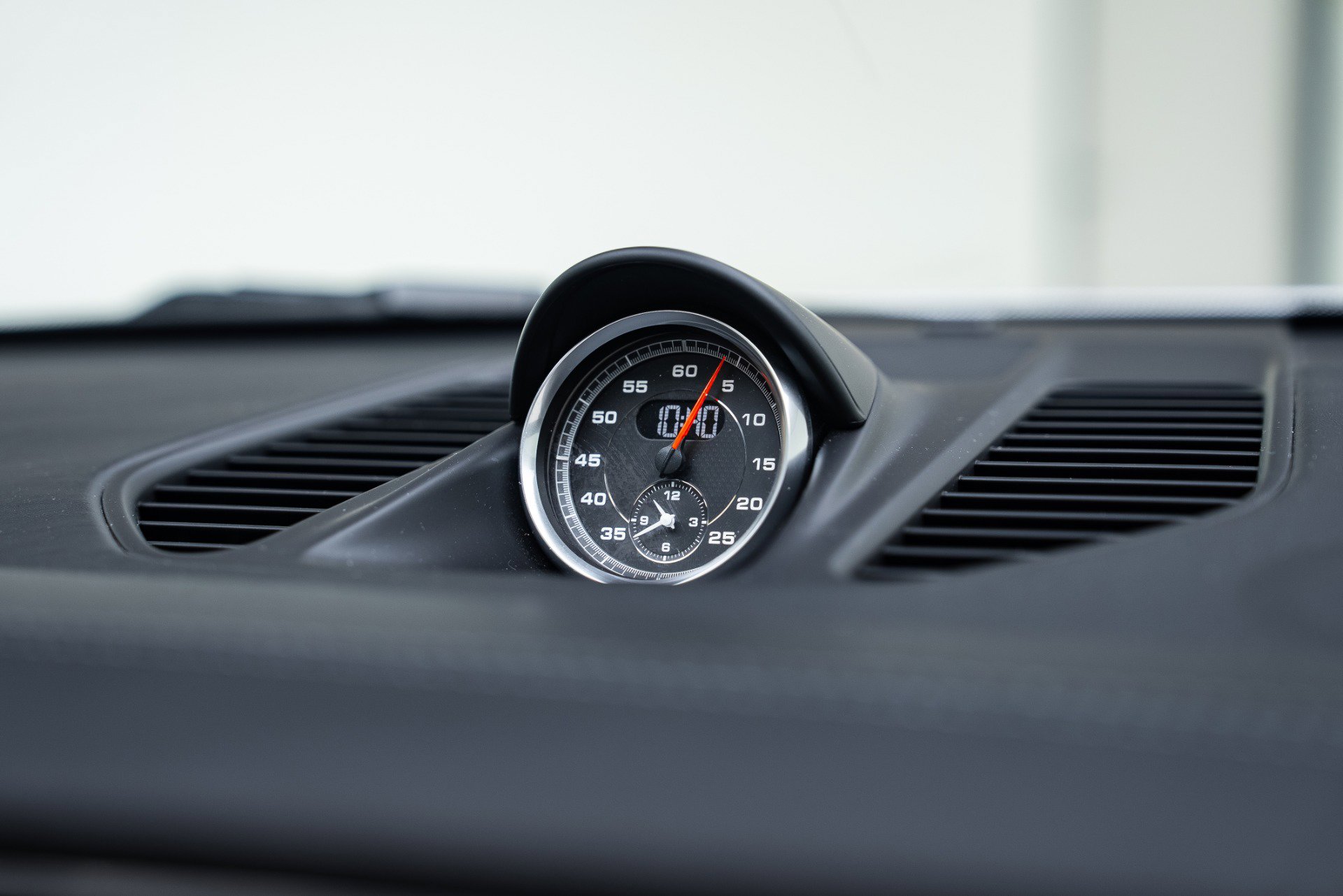 Used 2016 Porsche 911 Turbo S image 35