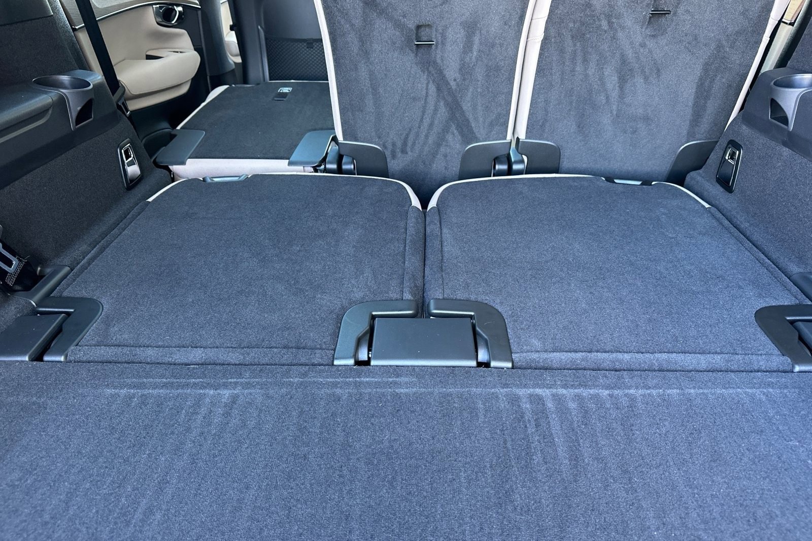 New 2026 Volvo XC90 B5 Plus image 18