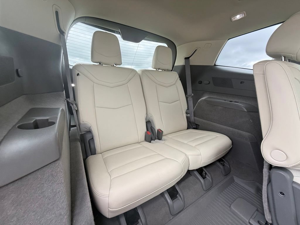Certified 2024 Cadillac XT6 Premium Luxury w/ LPO, Floor Liner Package AWD/4WD image 35