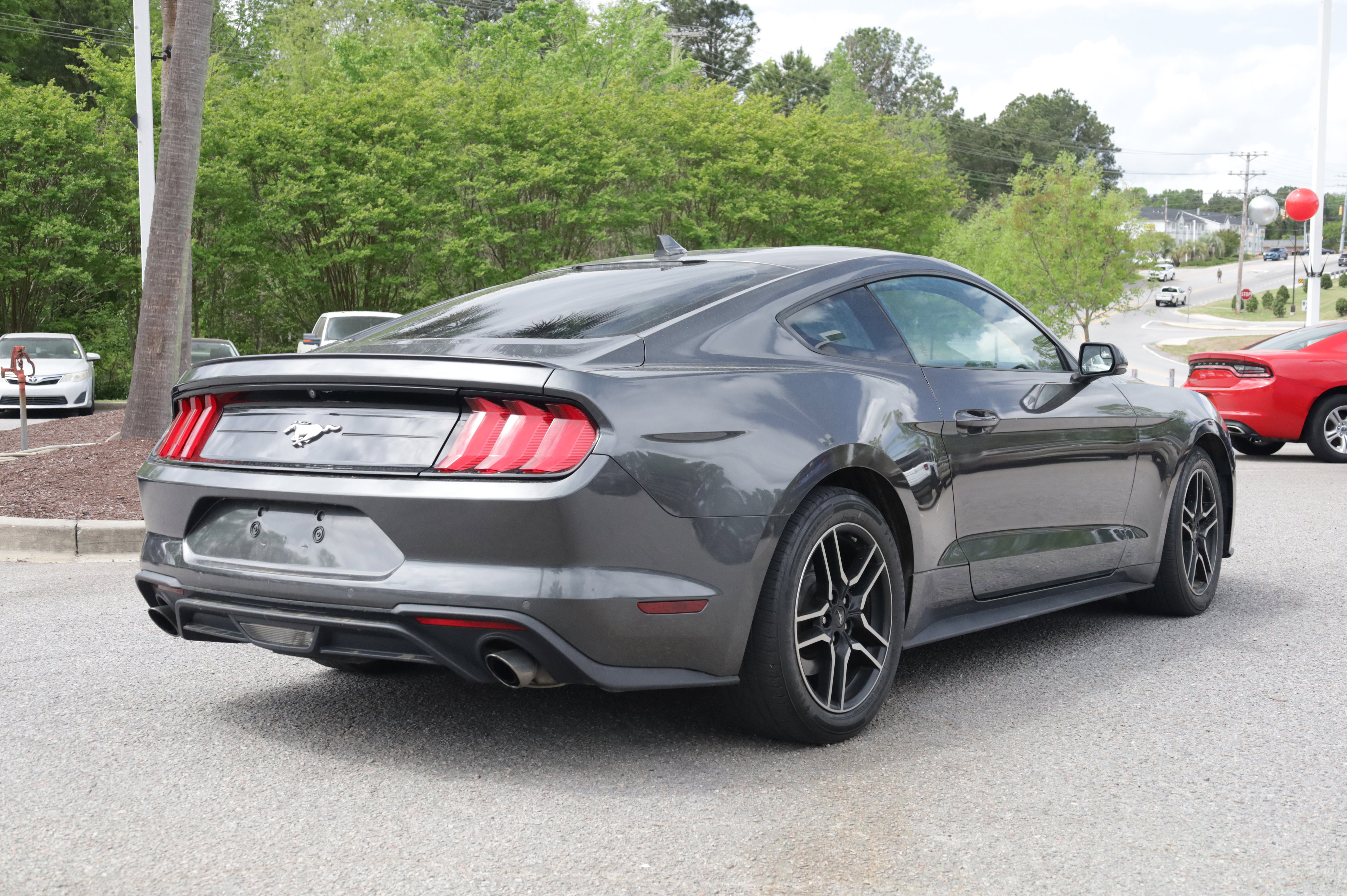Used 2020 Ford Mustang Premium image 5
