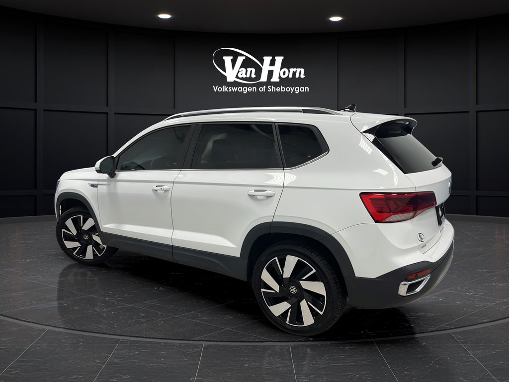Used 2024 Volkswagen Taos SEL AWD/4WD image 5
