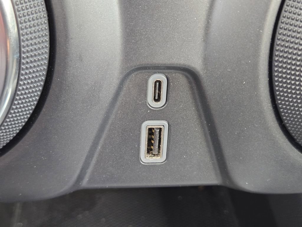 Used 2025 Chevrolet Blazer LT AWD/4WD image 27