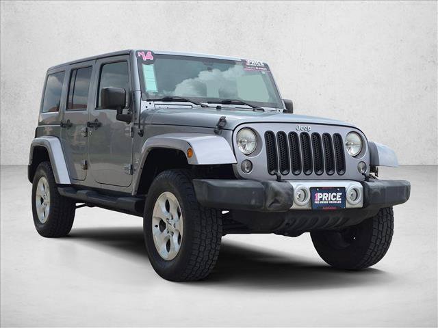 Used 2014 Jeep Wrangler Unlimited Sahara w/ Connectivity Group AWD/4WD image 3