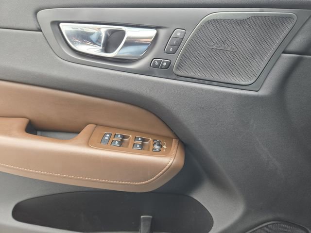 Used 2020 Volvo XC60 T6 Inscription w/ Protection Package Premier image 24