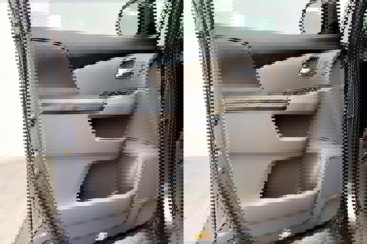 Used 2014 Honda Odyssey Touring image 25