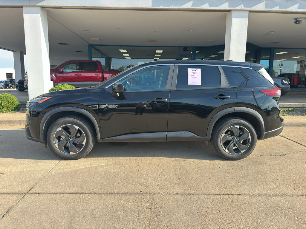 Used 2024 Nissan Rogue SV AWD/4WD image 9
