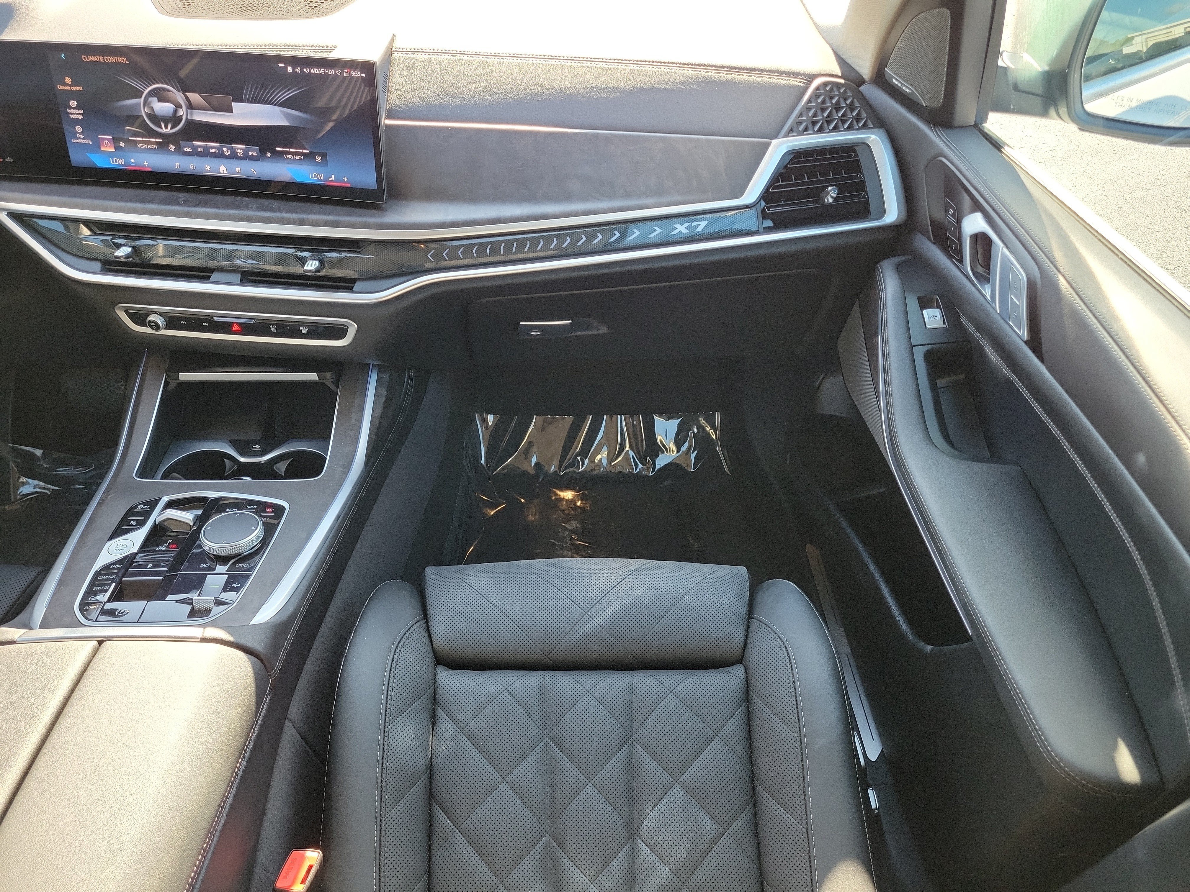 Used 2026 BMW X7 xDrive40i AWD/4WD image 16