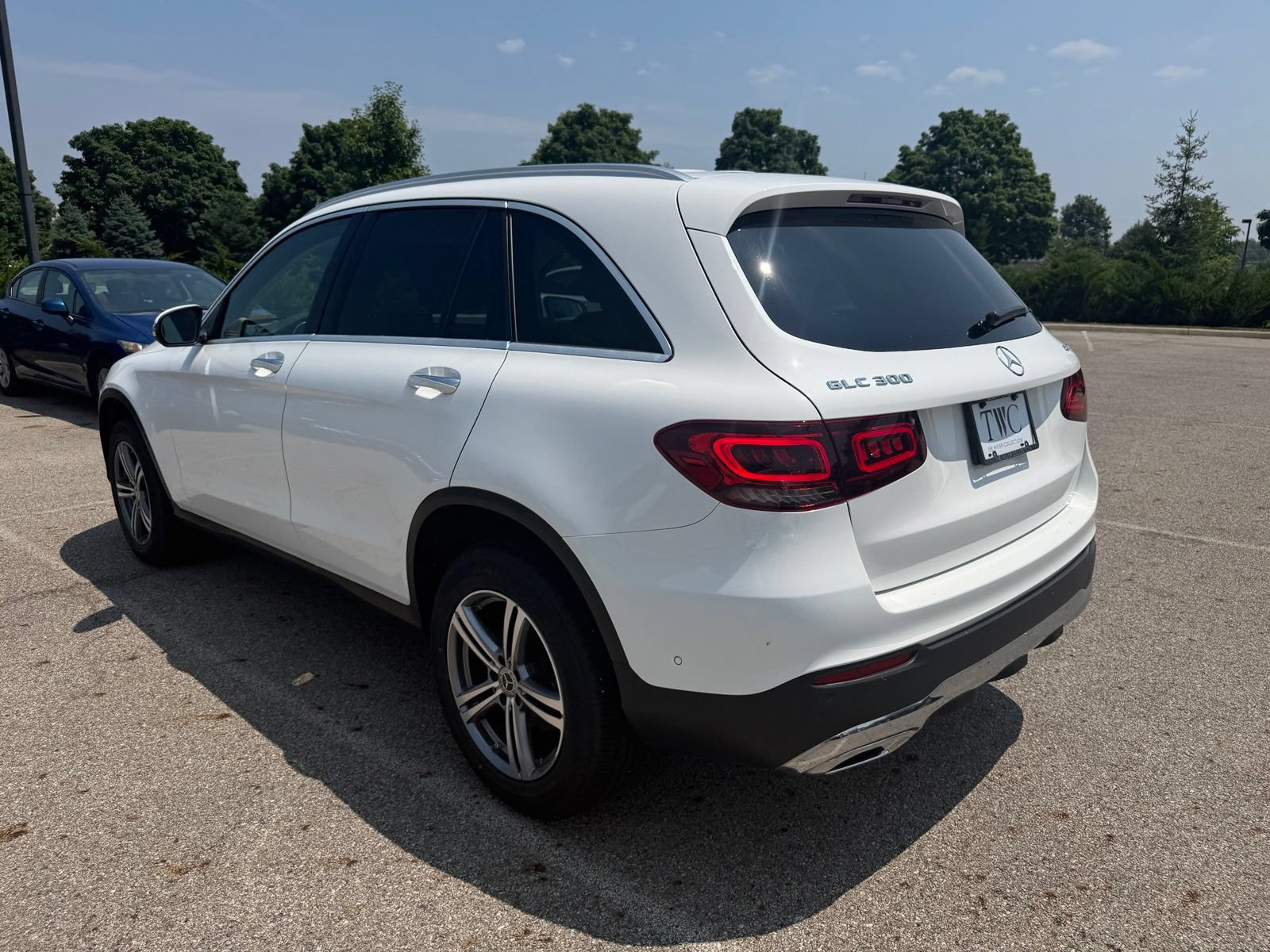 Used 2022 Mercedes-Benz GLC 300 4MATIC image 7