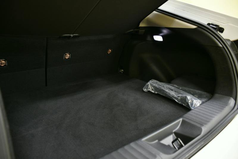Used 2023 Toyota Prius XLE FWD image 17