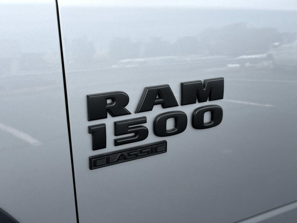 Used 2024 RAM 1500 Classic SLT AWD/4WD image 12