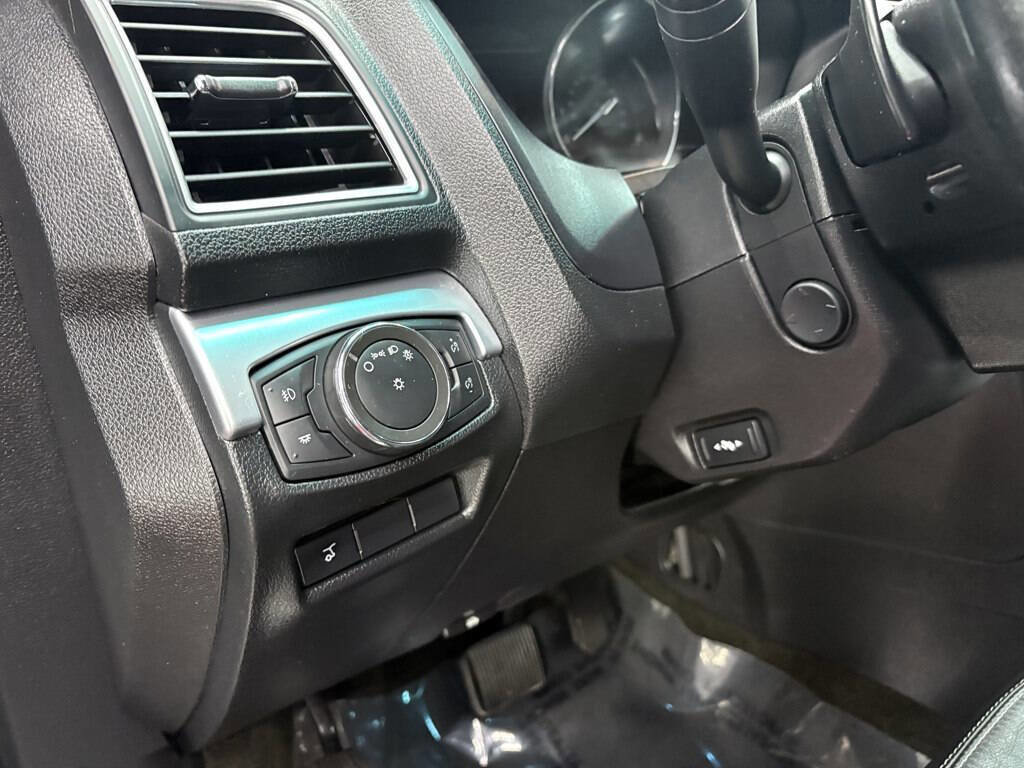 Used 2016 Ford Explorer Limited image 14