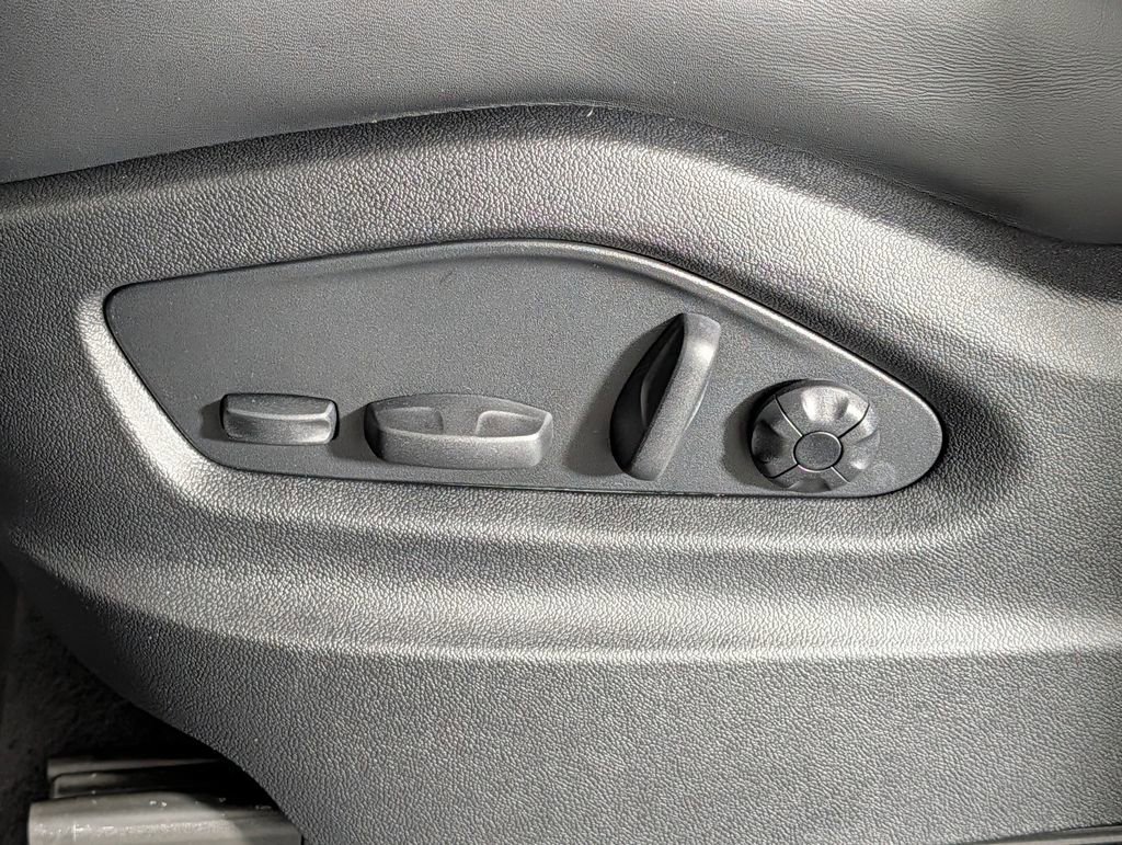 New 2026 Porsche Cayenne Coupe image 29