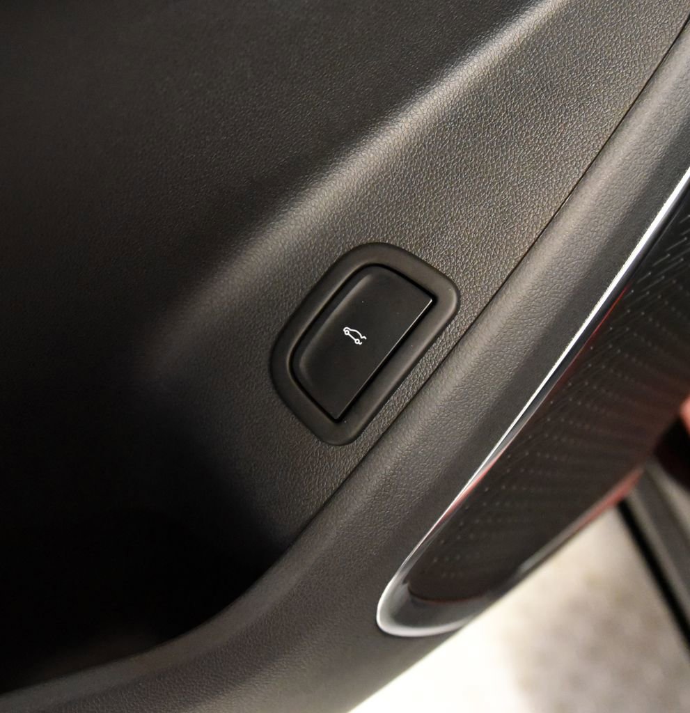 Used 2024 Chevrolet Traverse RS w/ LPO, Floor Liner Package image 18