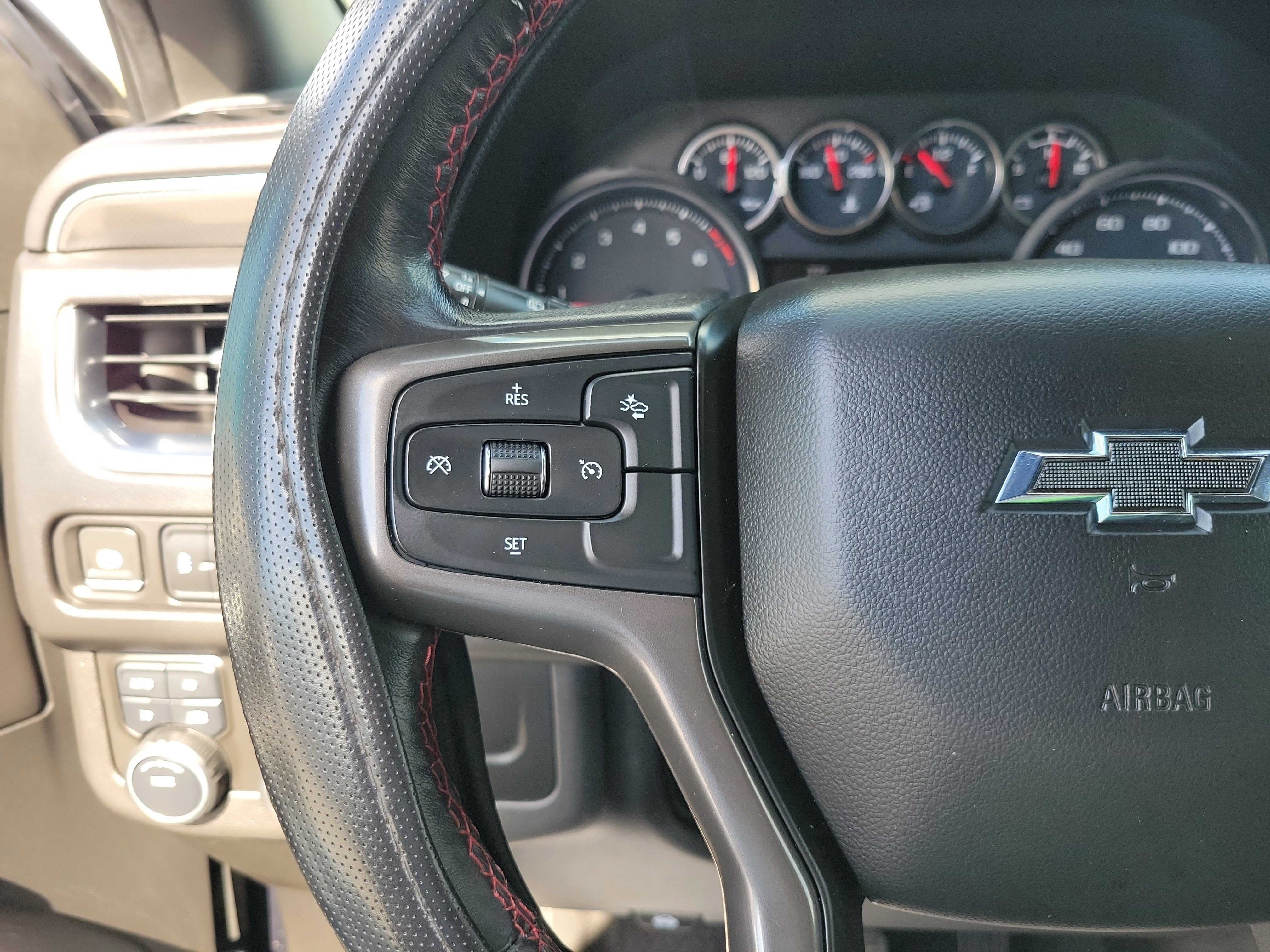 Used 2021 Chevrolet Suburban RST w/ Rear Media and Nav Package image 29