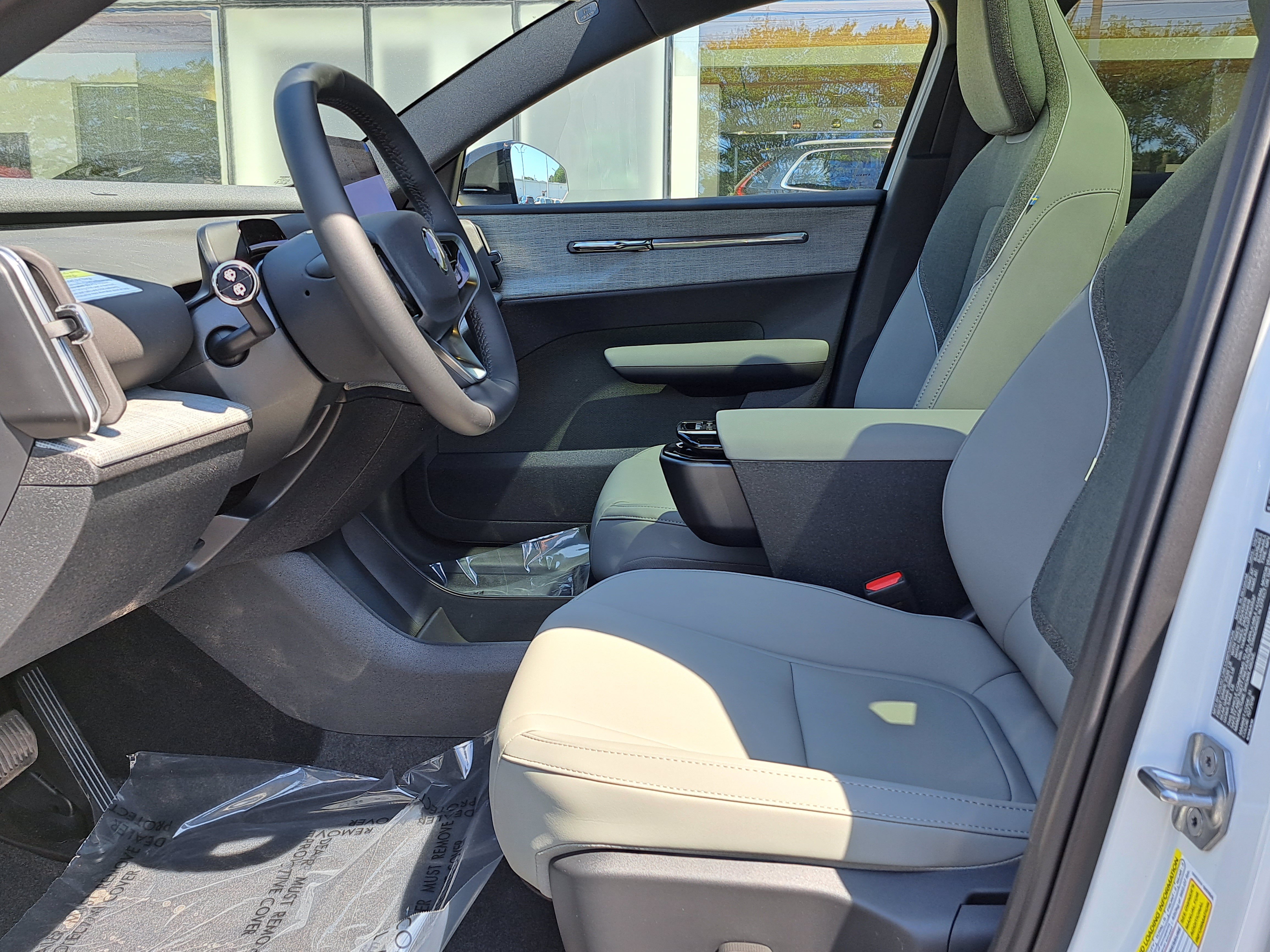 New 2026 Volvo EX30 Ultra w/ Climate Package AWD/4WD image 6
