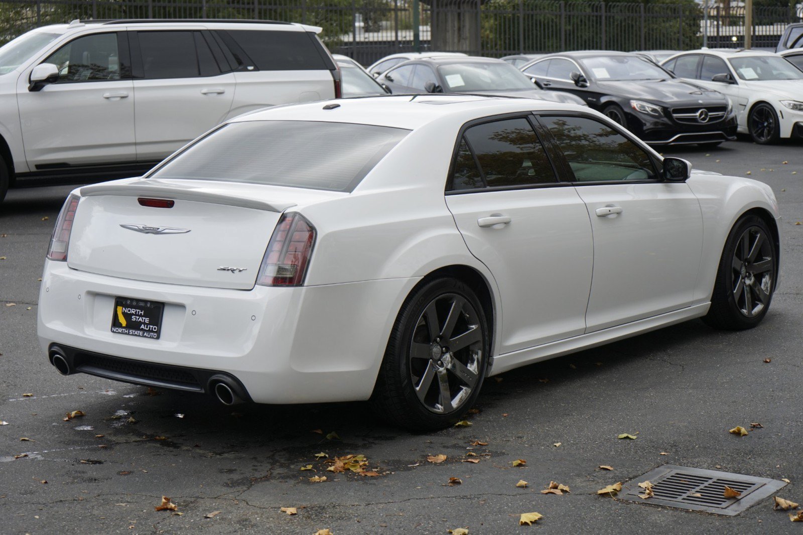 Used 2014 Chrysler 300 SRT8 w/ Leather Interior Group RWD image 8