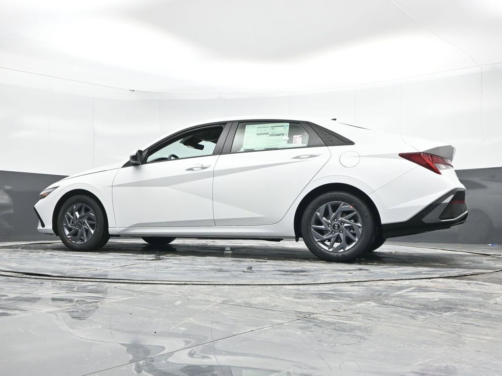 New 2026 Hyundai Elantra Blue image 50