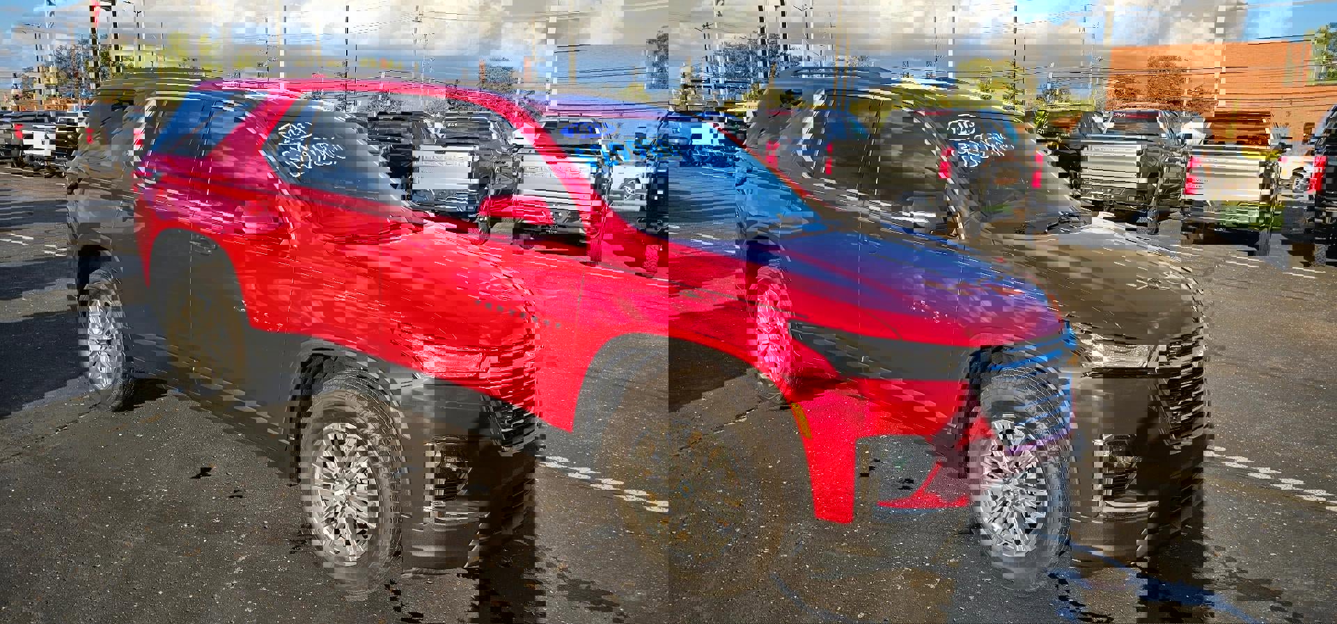 Used 2023 Chevrolet Traverse LT w/ LPO, Floor Liner Package