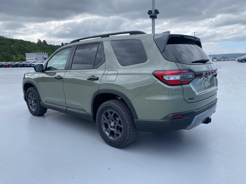 New 2026 Honda Pilot TrailSport image 9