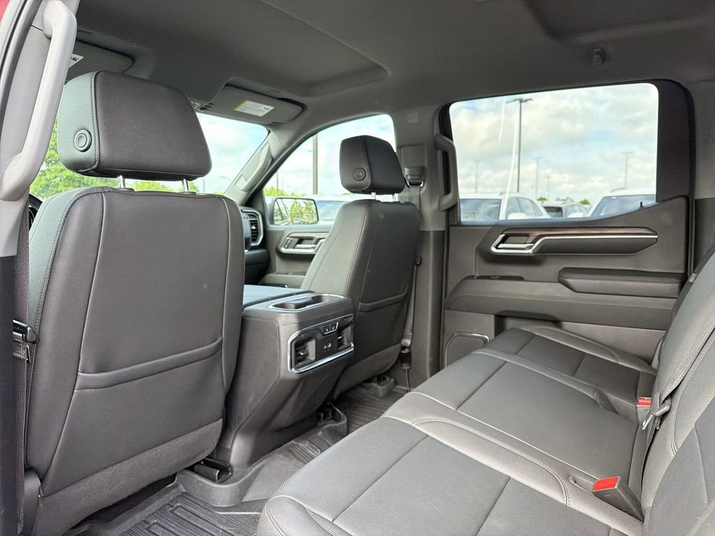 Used 2024 GMC Sierra 1500 SLT w/ SLT Premium Plus Package AWD/4WD image 18
