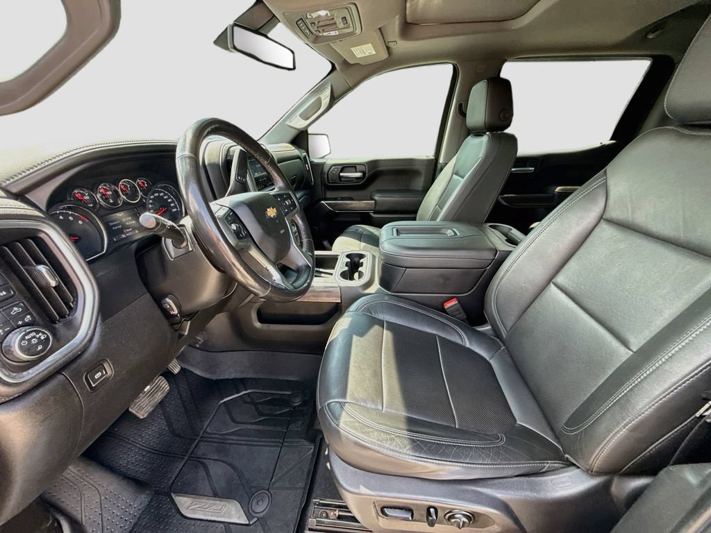 Used 2019 Chevrolet Silverado 1500 LTZ w/ LTZ Convenience Package AWD/4WD image 23