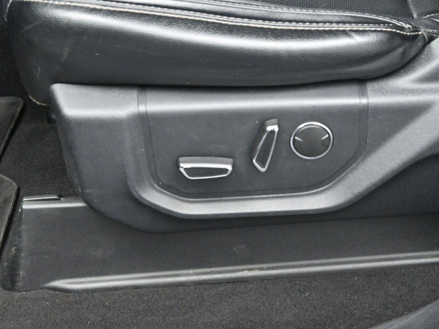 Used 2019 Ford F250 Lariat w/ Lariat Ultimate Package image 15