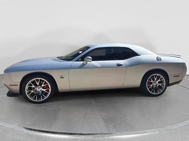 Used 2022 Dodge Challenger R/T RWD image 2
