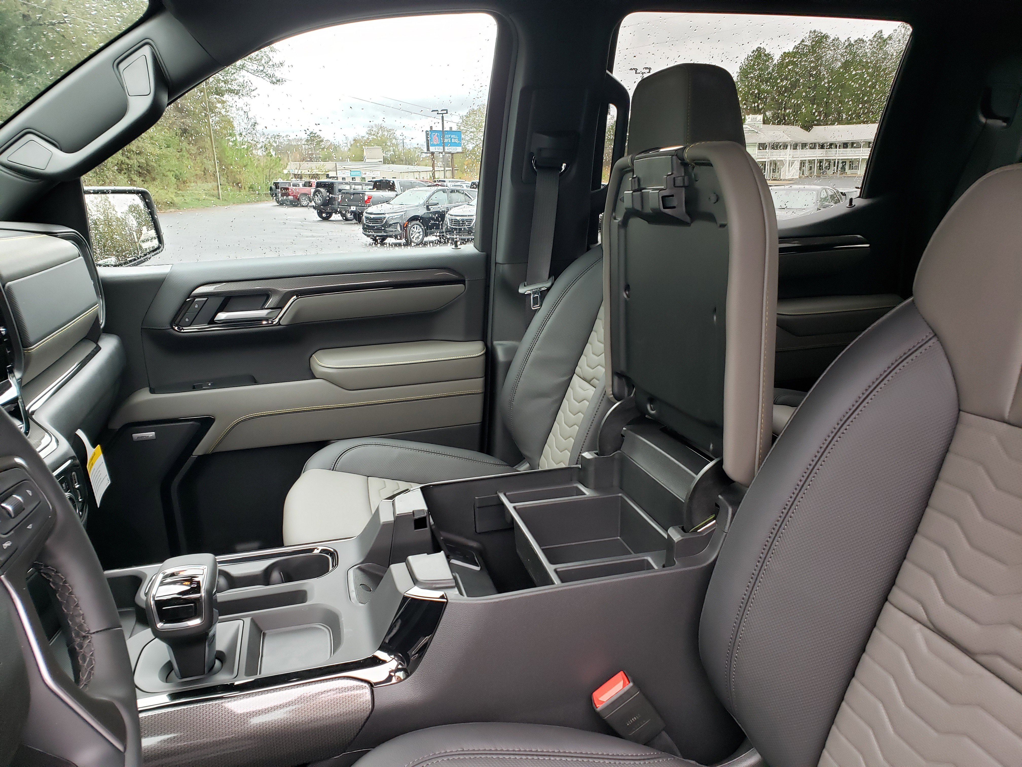 New 2026 Chevrolet Silverado 1500 ZR2 w/ LPO, Dark Essentials Package image 27