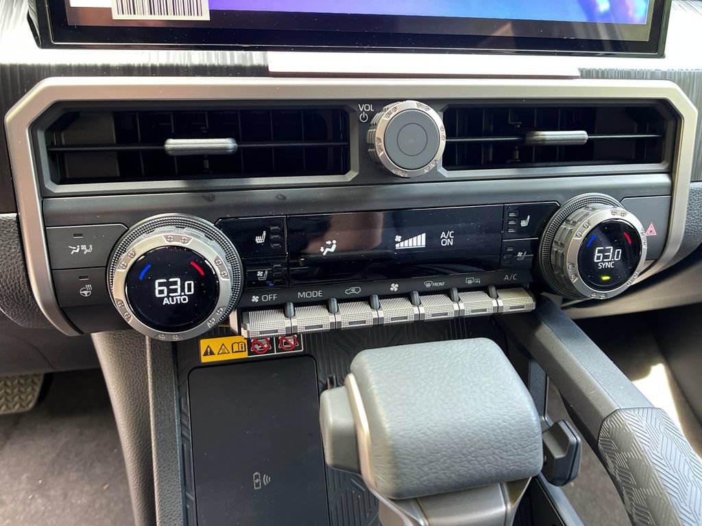 New 2026 Toyota 4Runner Platinum AWD/4WD image 18