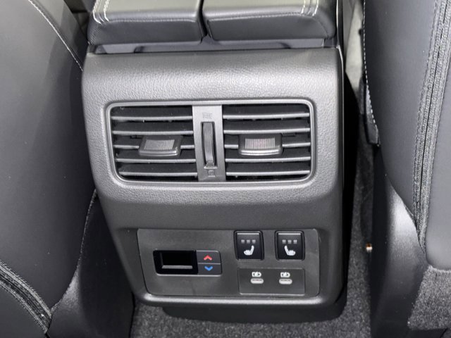 New 2026 Nissan Rogue Platinum w/ Platinum Premium Package image 13