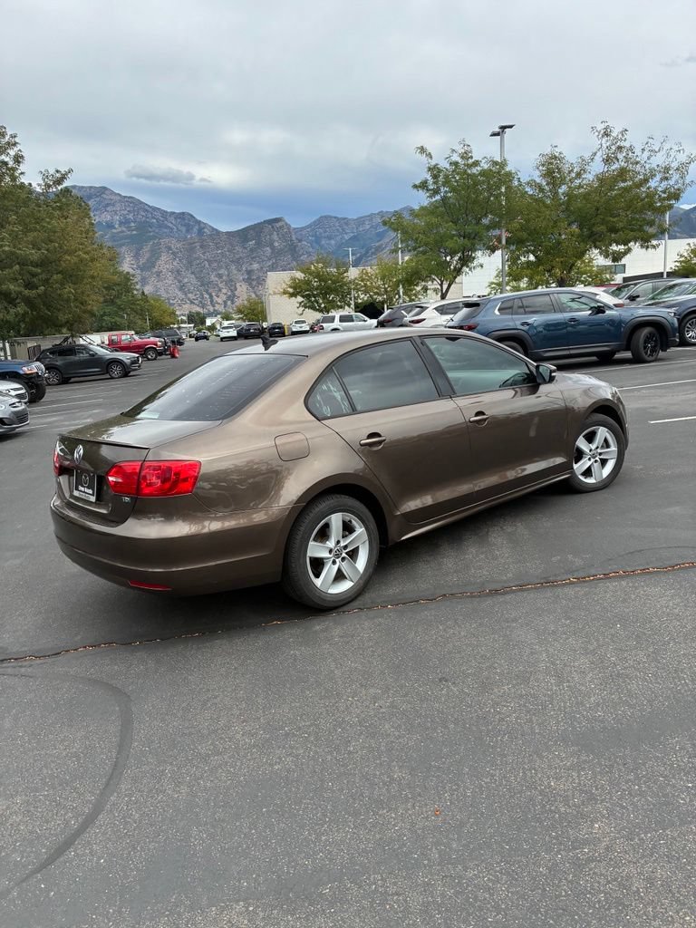 Used 2012 Volkswagen Jetta TDI FWD image 36