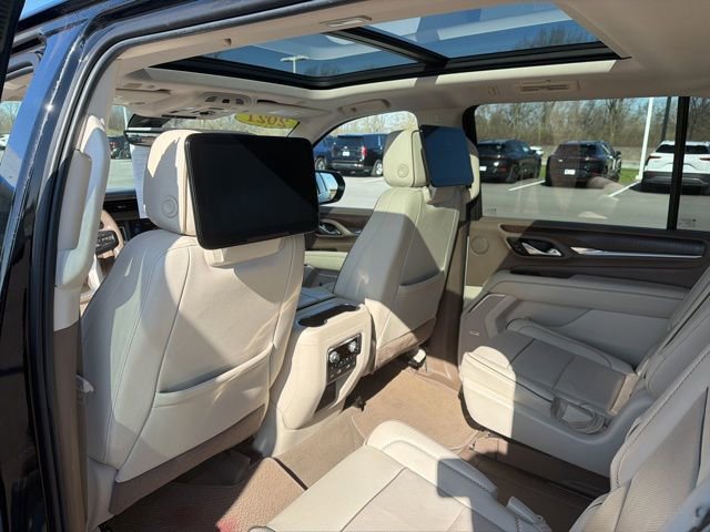 Used 2021 GMC Yukon XL Denali w/ Denali Premium Package image 20