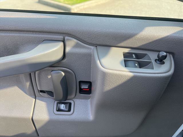 Used 2019 Chevrolet Express 3500 LT w/ LT Preferred Equipment Group image 10