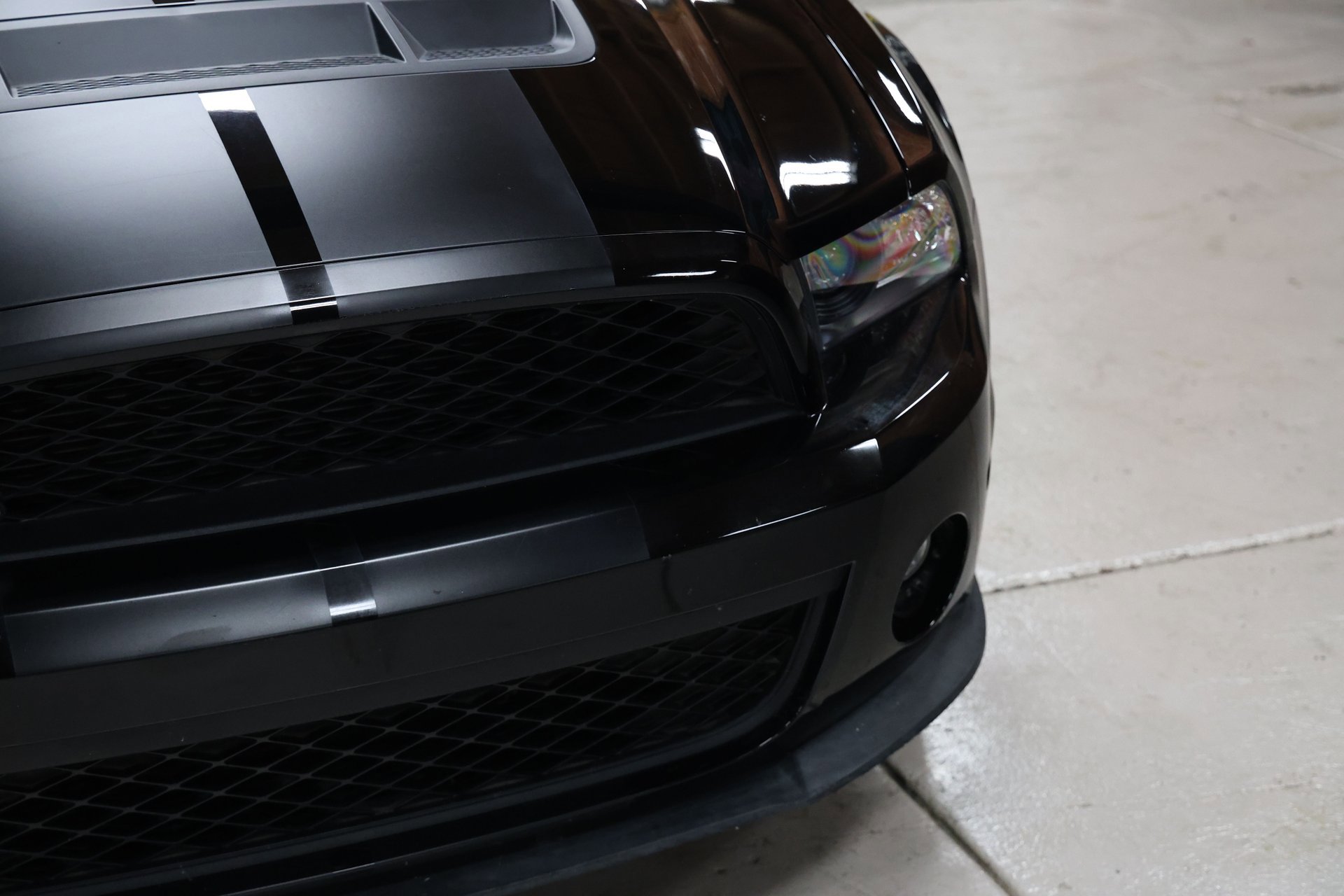 Used 2010 Ford Mustang Shelby GT500 image 15