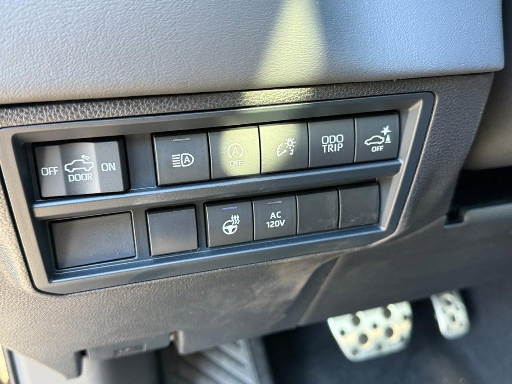 New 2025 Toyota Tundra Platinum image 14