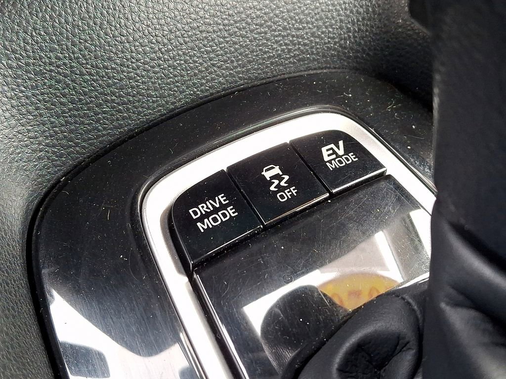 Used 2020 Toyota Corolla LE image 20