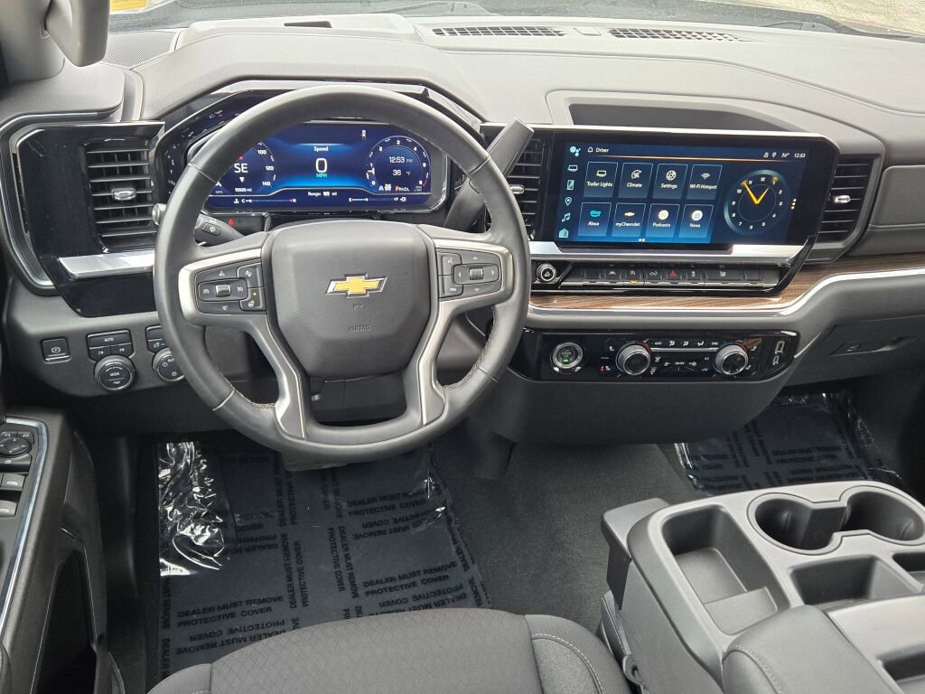Used 2024 Chevrolet Silverado 1500 LT image 16